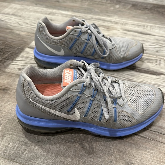 Nike Air Max Size W7. Gray & Blue. Cleaned. Perfect tread! - Picture 5 of 11